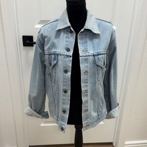 From the 90’s brand unknown vintage jean jacket